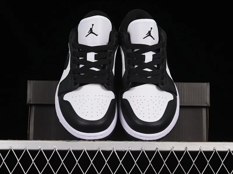 All categories Air Jordan Jordan series basketball shoes Air Jordan 1 Low Z version Air Jordan 1 Low "Panda" AJ1 Joe 1 Panda low-top basketball shoes DC0774-101
